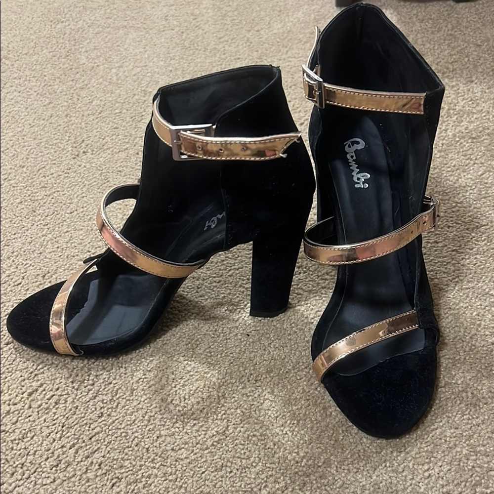 BAMBI Black and Gold Women's Heels